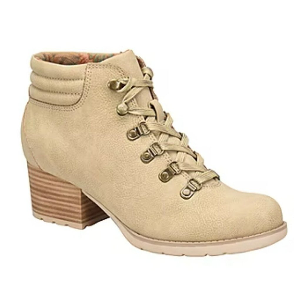 BOC Born Women's Alder Block Heel Boots Sizes 8.5M - 9M - 9.5M Very Comfortable